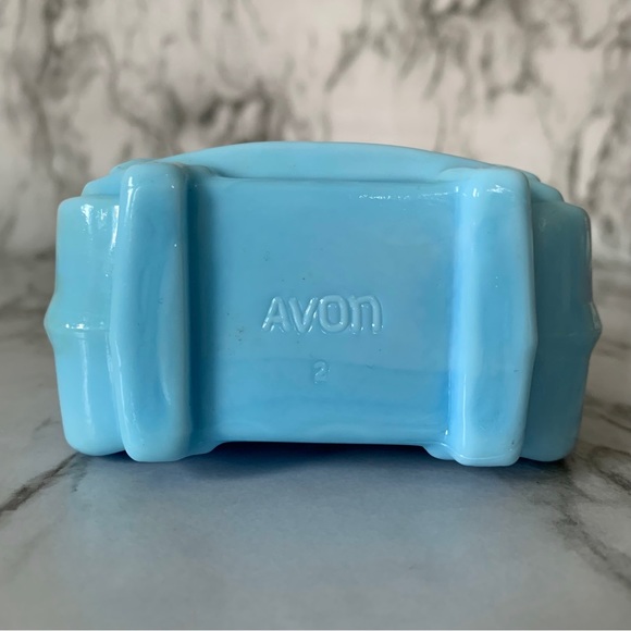 Vintage AVON Enchanted House Cuckoo Clock Light Blue Glass Cologne Bottle - Picture 4 of 4